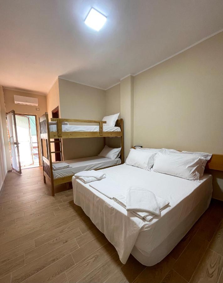 Tékada Hotel&Restaurant Vlore Bagian luar foto