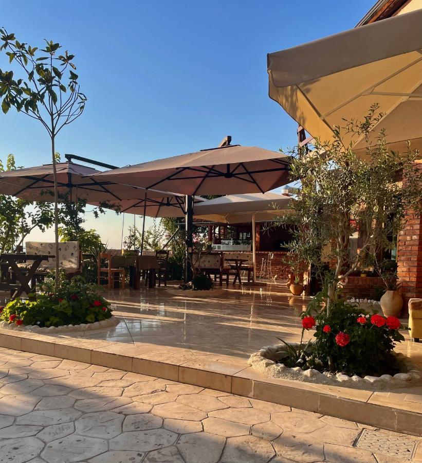 Tékada Hotel&Restaurant Vlore Bagian luar foto
