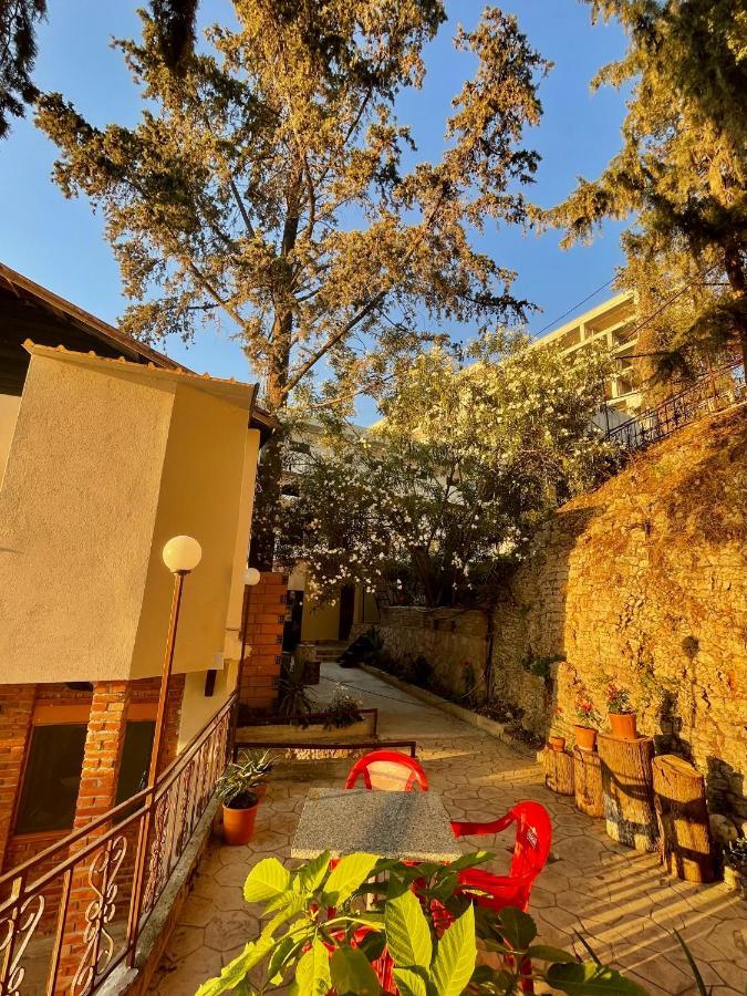 Tékada Hotel&Restaurant Vlore Bagian luar foto